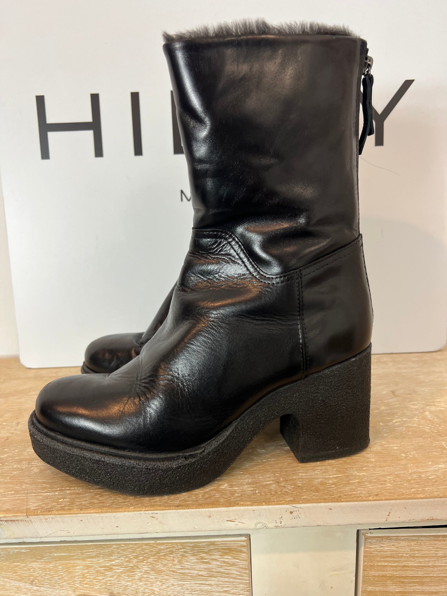 HOMERS. Botines piel pelo interior. T 38. 5