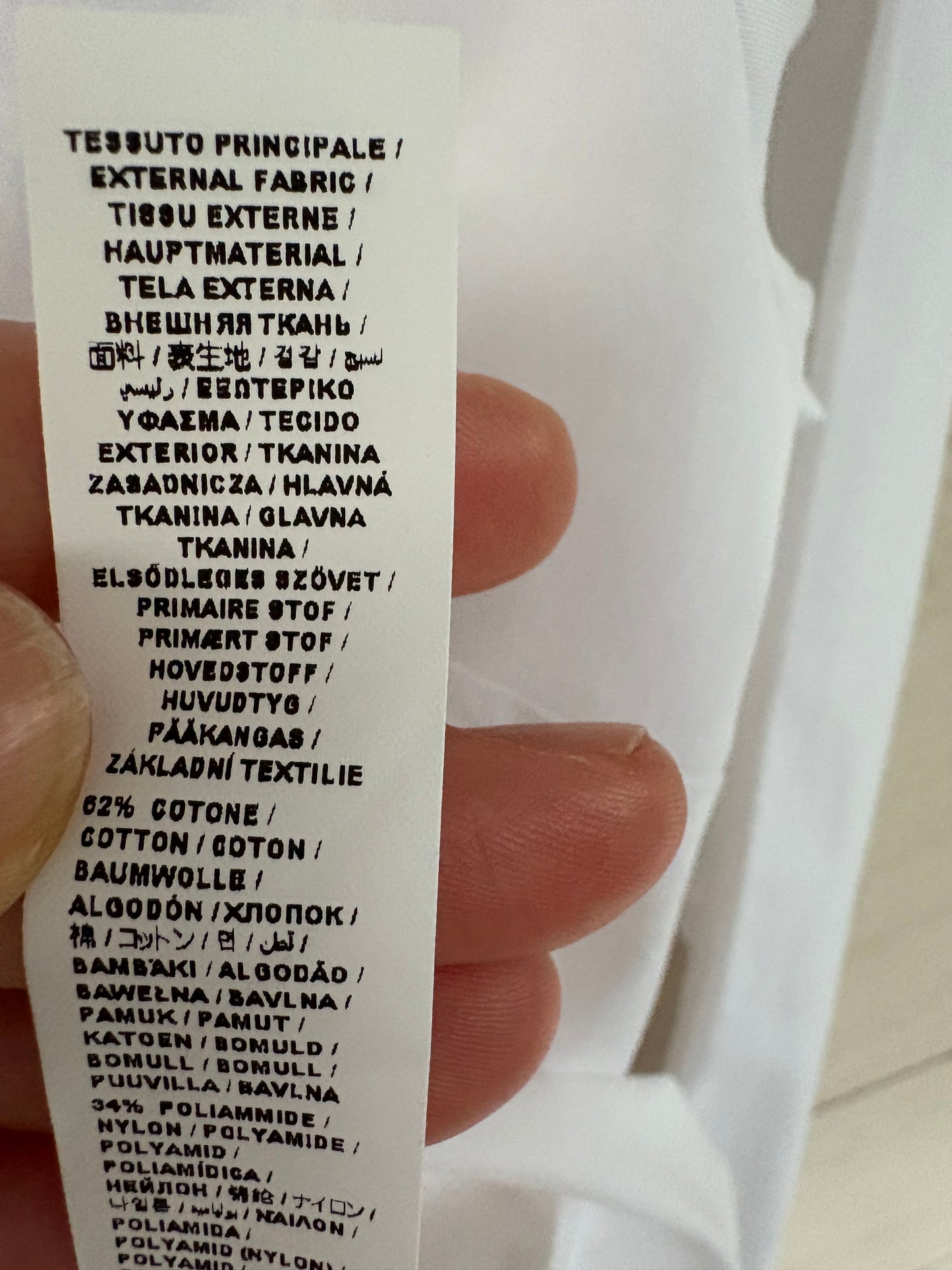 LIUJO. Camisa blanca botón joya