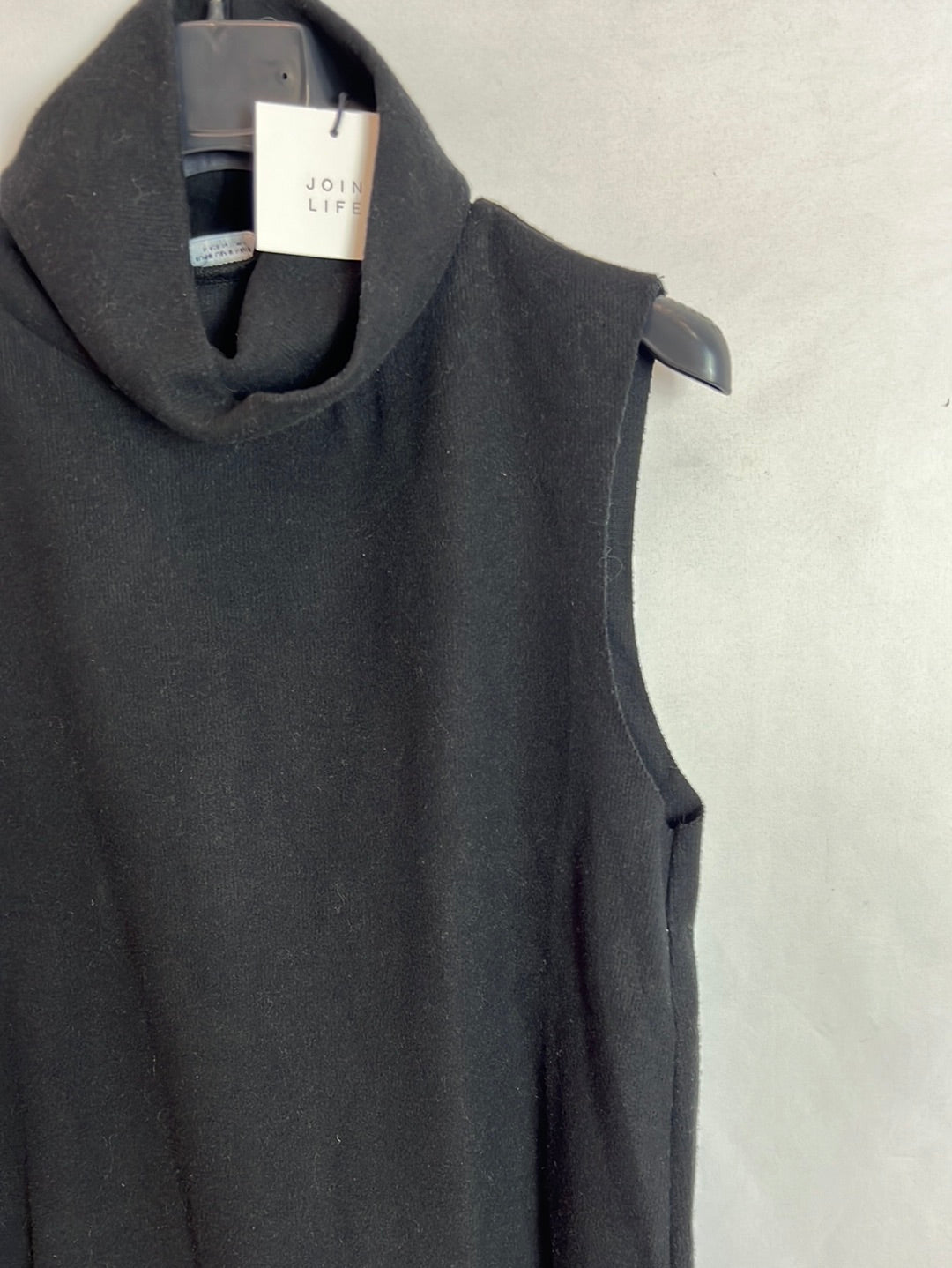 ZARA. Top negro punto T.s