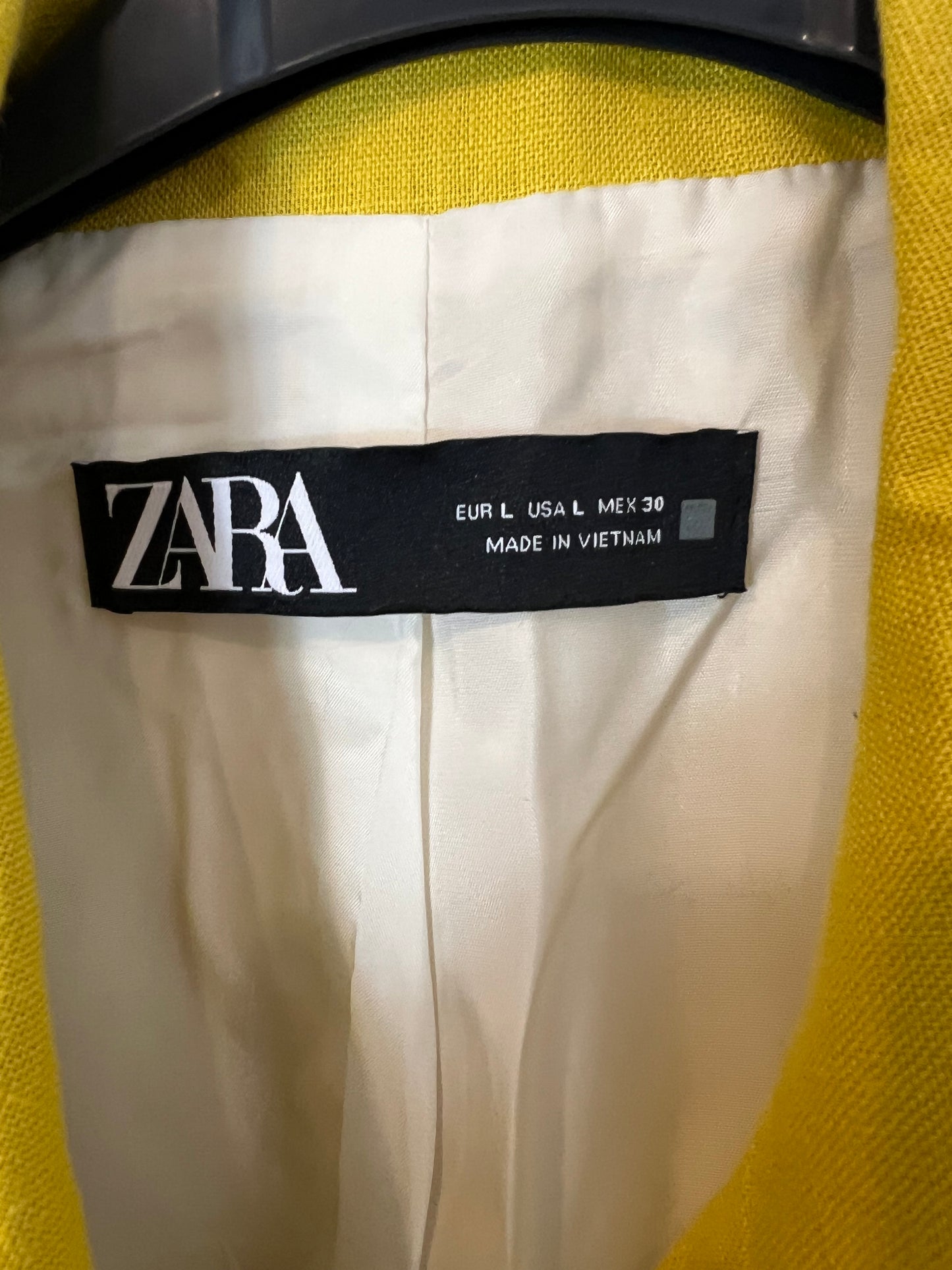 ZARA. Mustard linen vest. TL