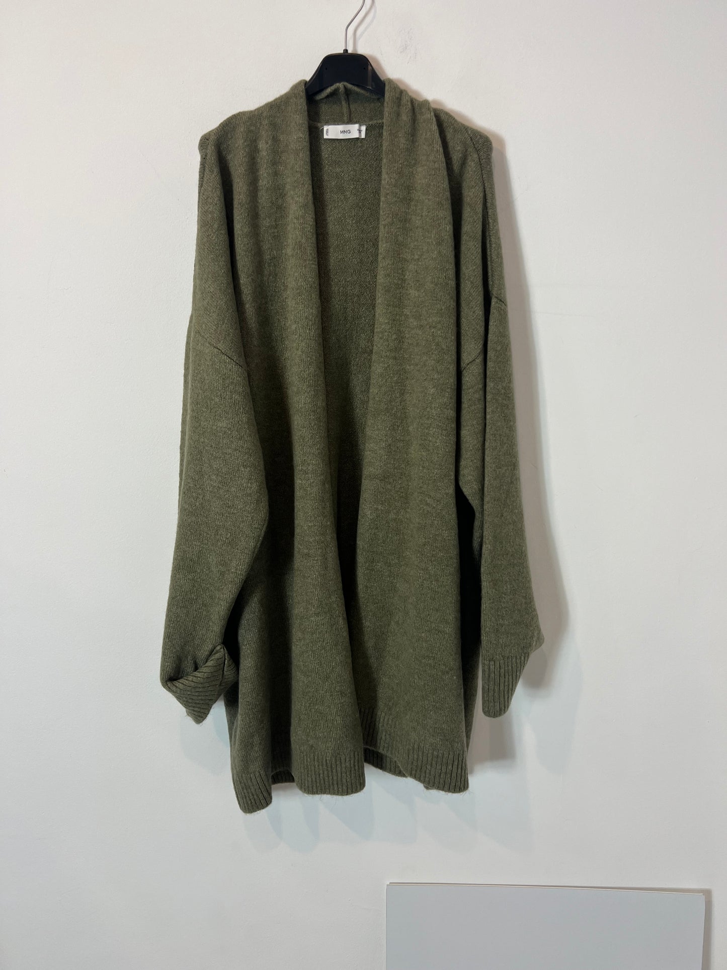 MANGO. Cárdigan verde troquelado T.m