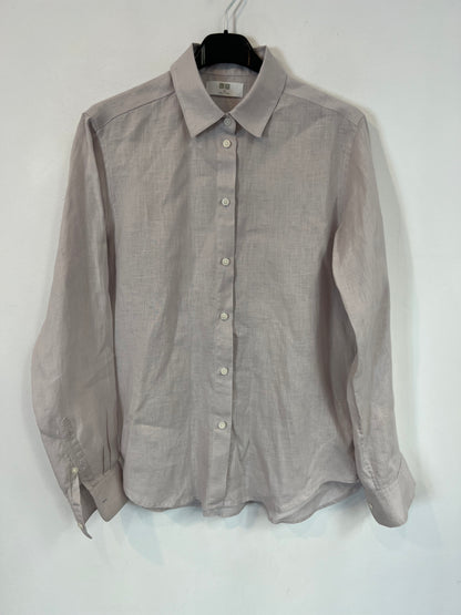 UNIQLO. Camisa lino malva claro. TXS