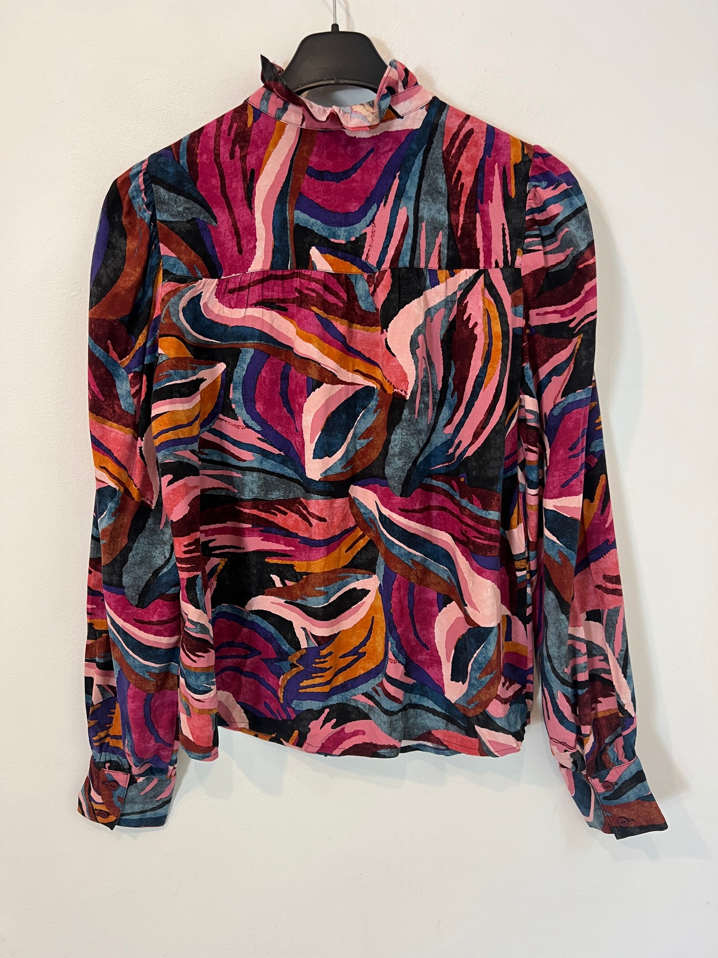 PETITE MENDIGOTE. Total look fluido estampado colores. T S