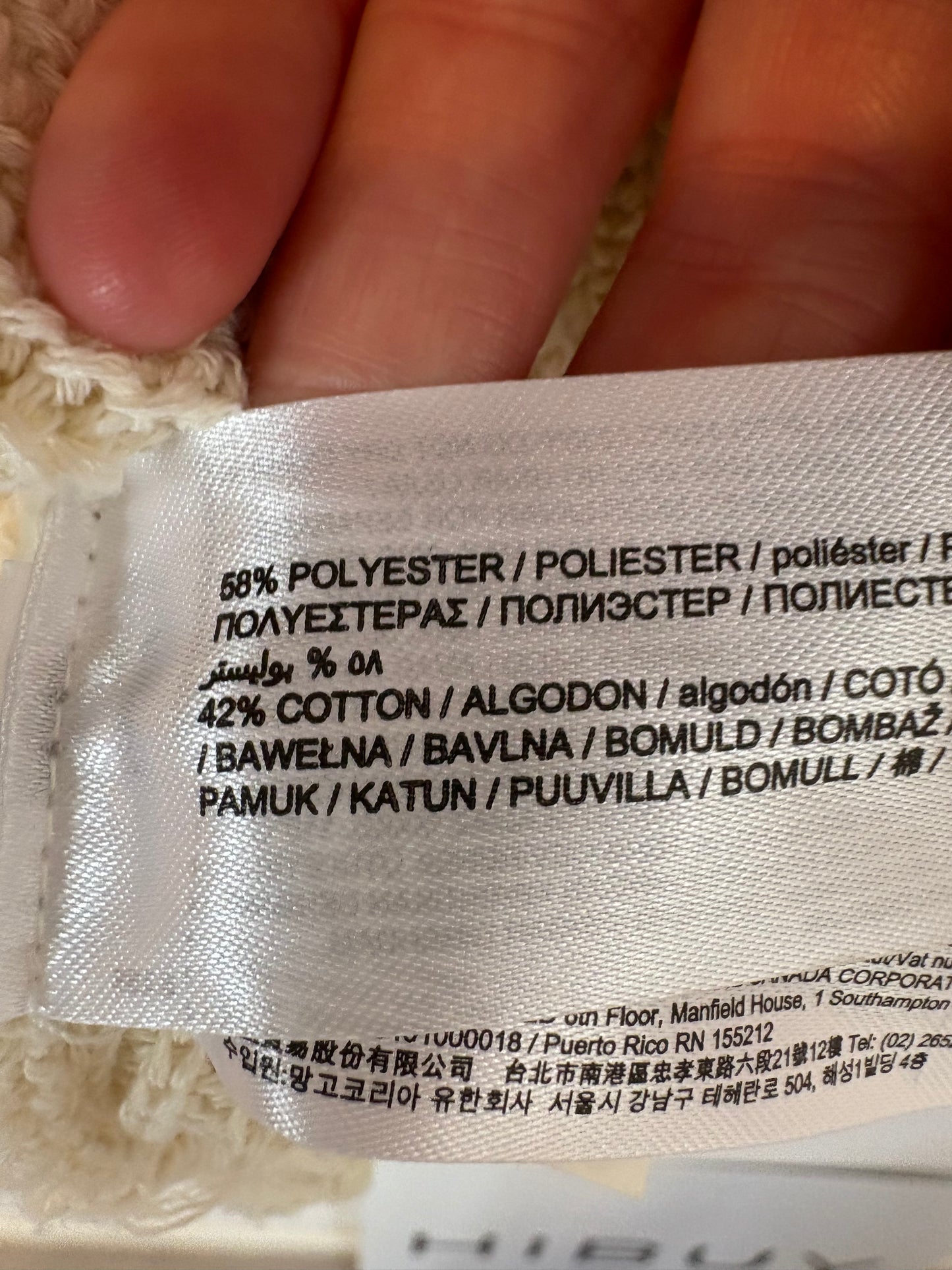 MASSIMO DUTTI. Short green skirt with pocket T.xs