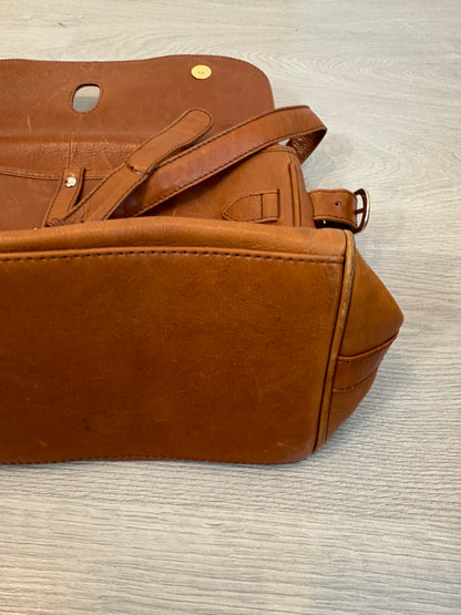 UTERQÜE. Bolso piel camel