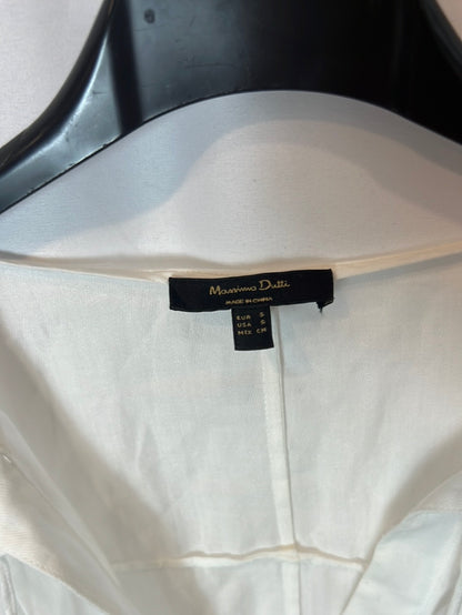 MASSIMO DUTTI. White ruffle blouse. T.S.