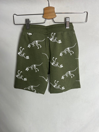 H&amp;M. Green dinosaur shorts. Size 5-6 years