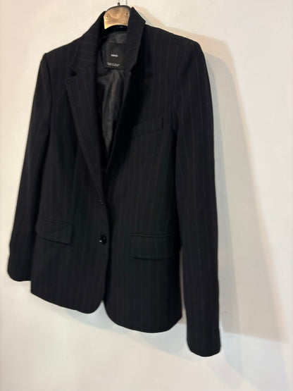 MANGO. Blazer negra rayas