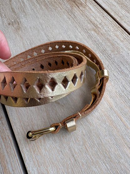 Petite Mendigote. Gold leather belt. Size 1 (S)