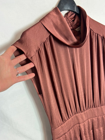 MASSIMO DUTTI. Vestido midi tablas textura. T 36