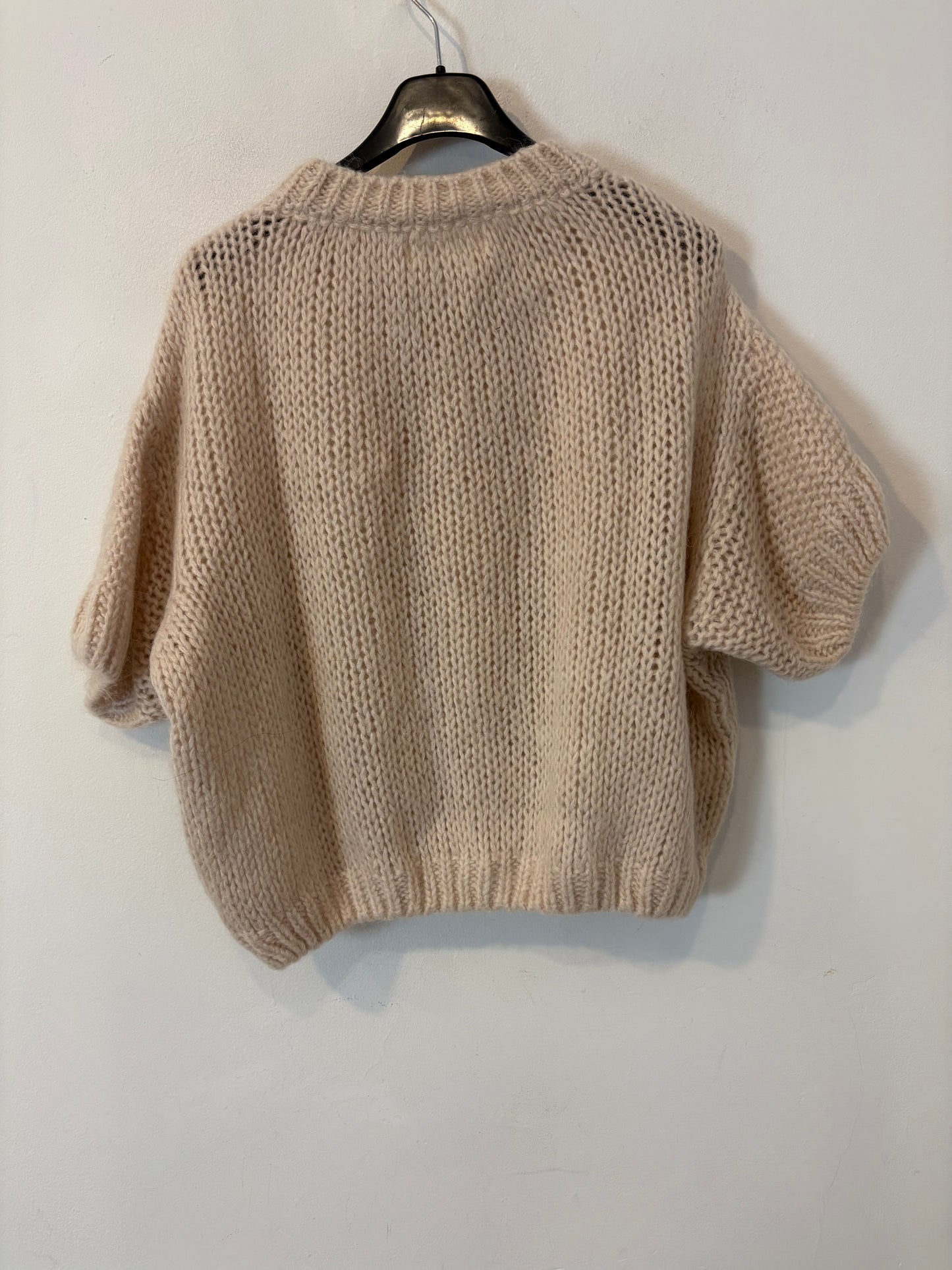 AMEÉ. Top beige mohair