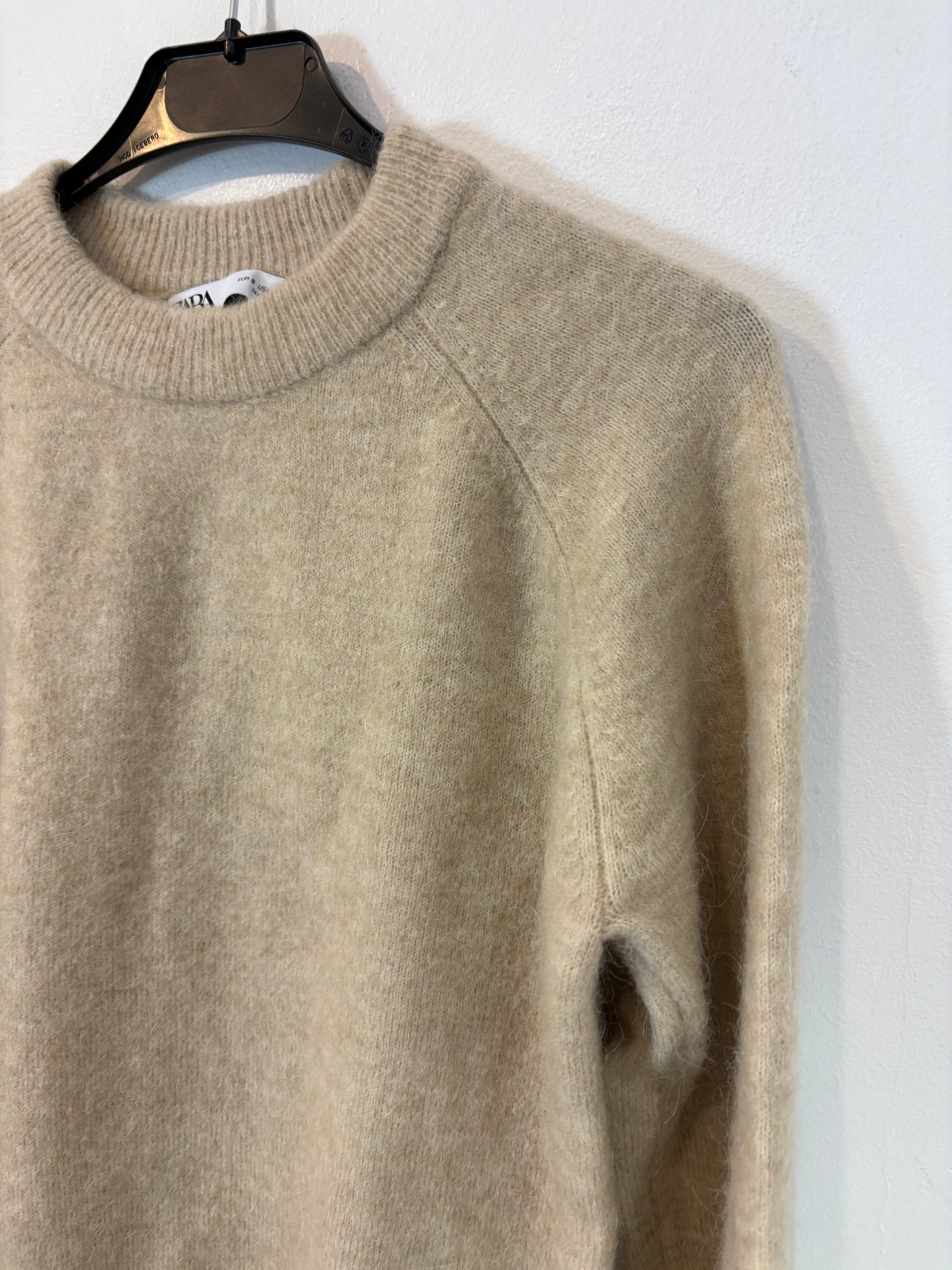 ZARA. Coral beaded jacket. TS