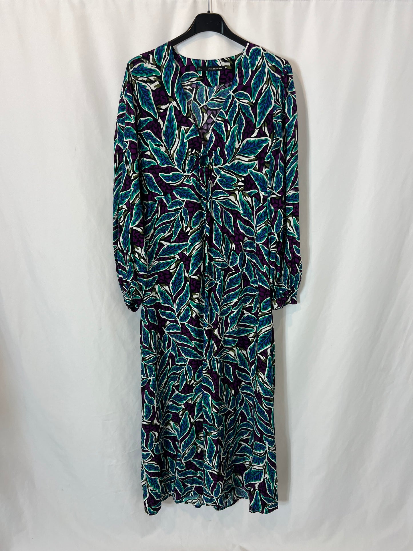 SFERA. Long printed Ts dress