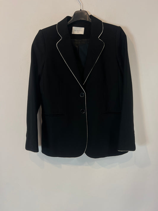 AMEÉ. Sleeveless fringed sweater S.(s)