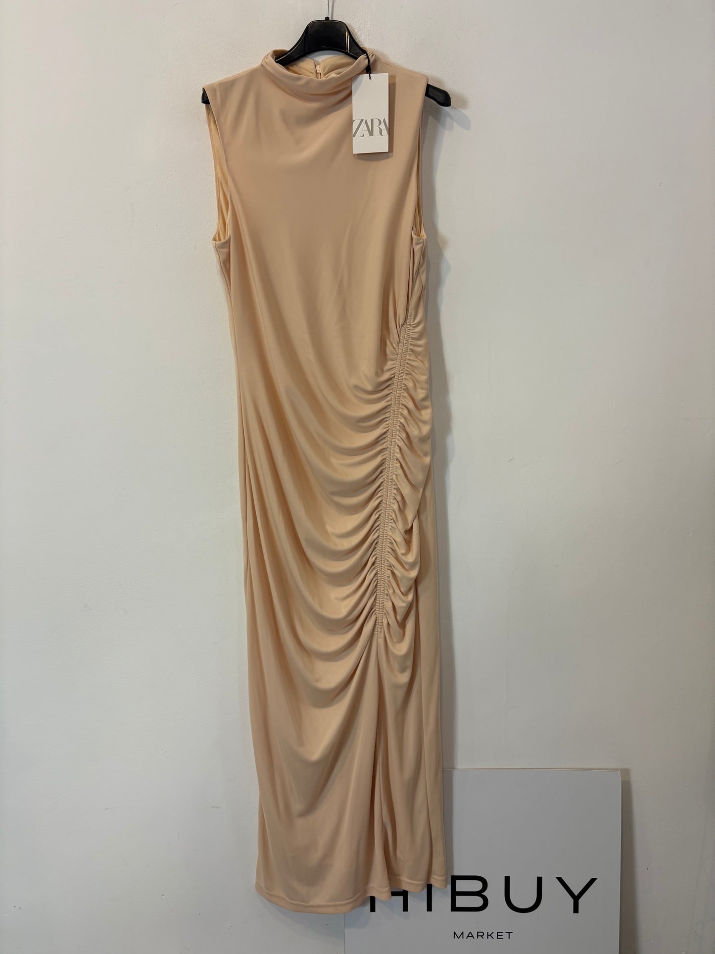 ZARA. Vestido largo elástico fruncidos