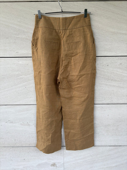 UTERQÜE. Pantalón camel lino. T M (tara)
