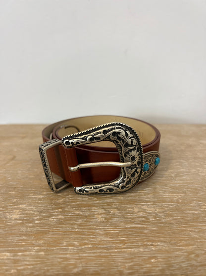 DENNY ROSE. Cinturón piel marrón piedras turquesa. T S