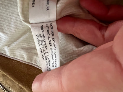 MASSIMO DUTTI. Vintage leather jacket TM (Tara)