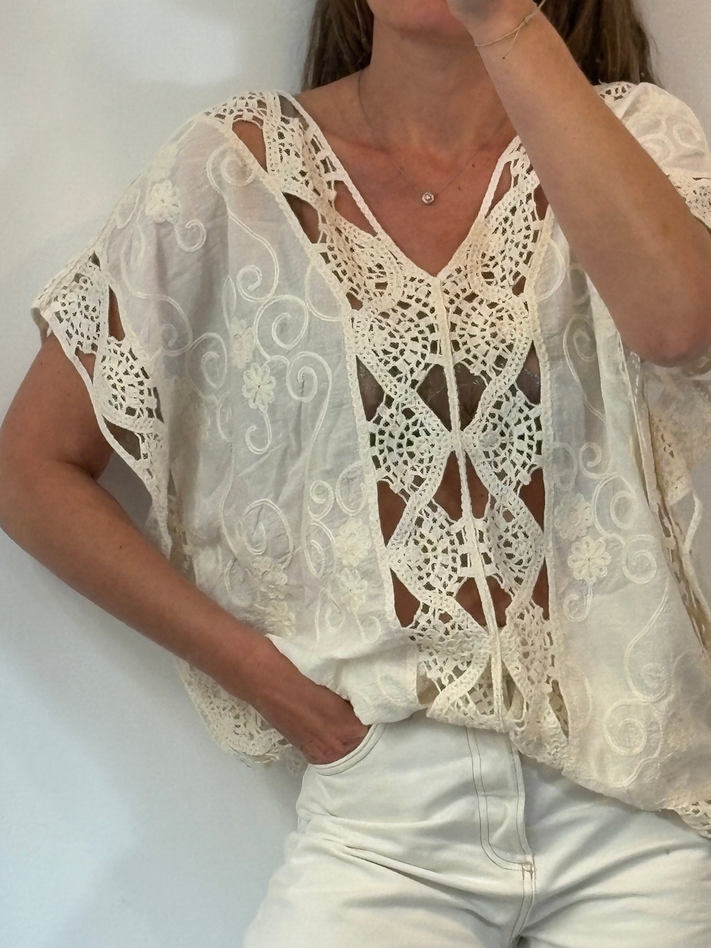 MEISÏE. Crochet beige topkaftan Tu (m/l)