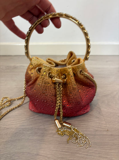 OTRAS. Bombonera pedrería doble asa