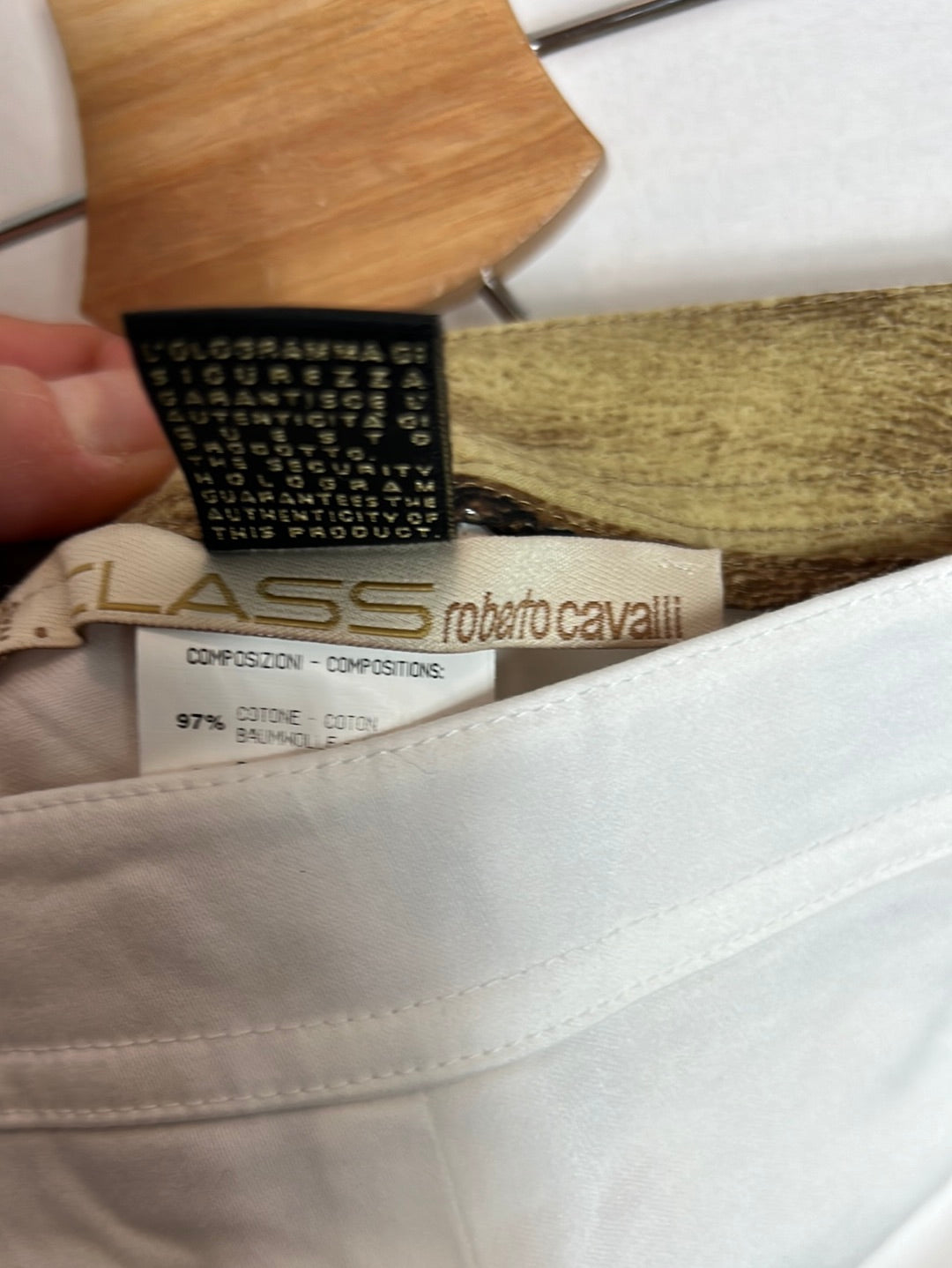 ROBERTO CAVALLI. White trousers with gold embroidery. Size 42 (40)