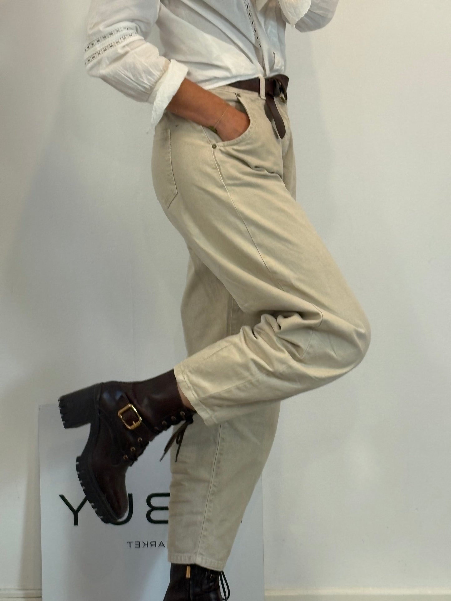 UTERQÜE. Botines piel cordones. T 39