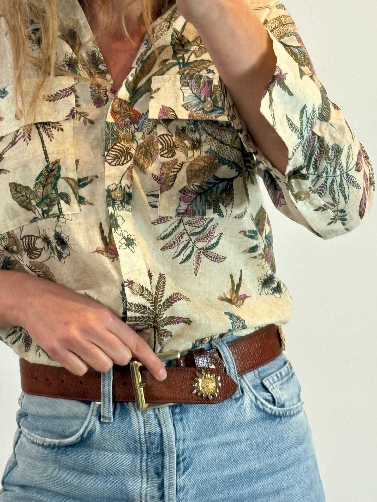 ST. GEORGE. Cinturón marrón piel girasoles