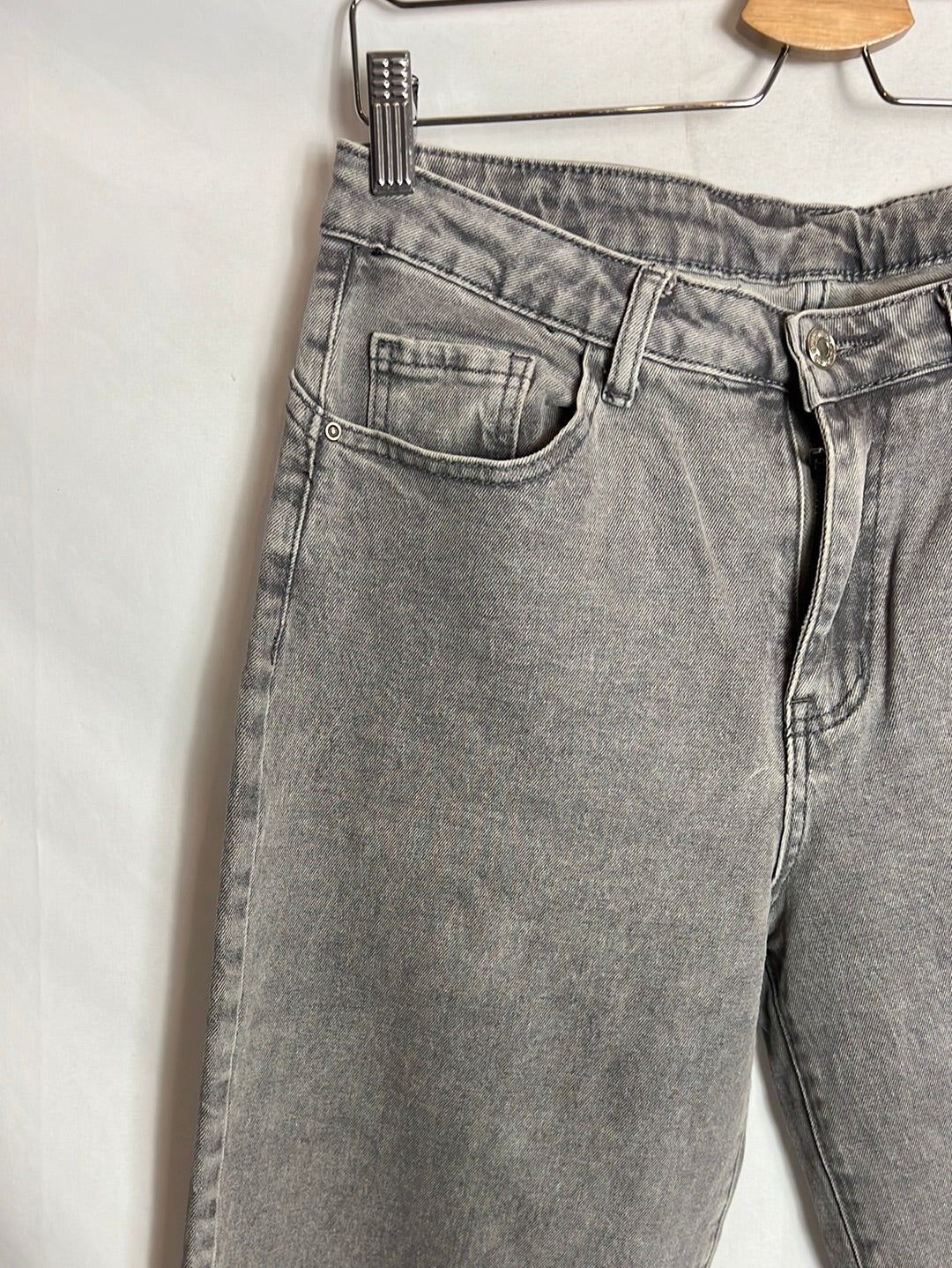 OTRAS. Denim cropped gris flexos. T XL