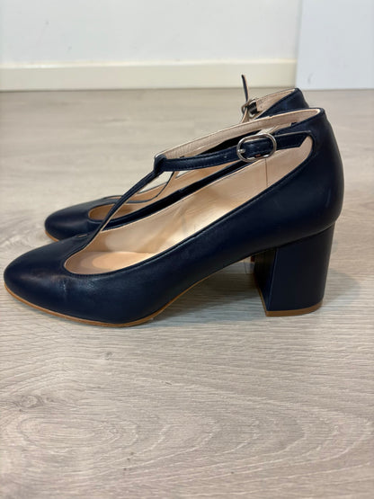 PATSY. Zapato de tacón en piel azul marino. T 39