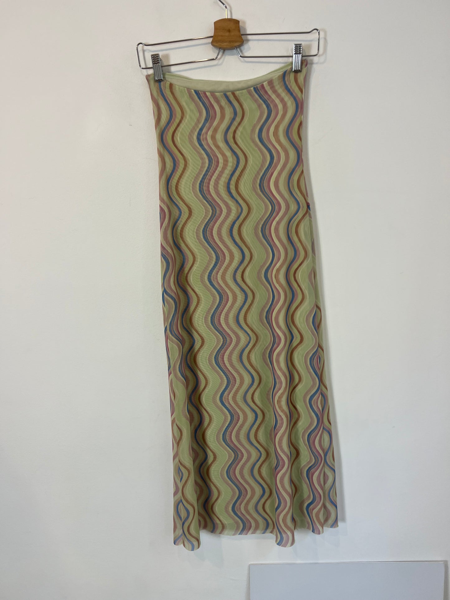 ZARA. Vestido midi tul ondas. T S