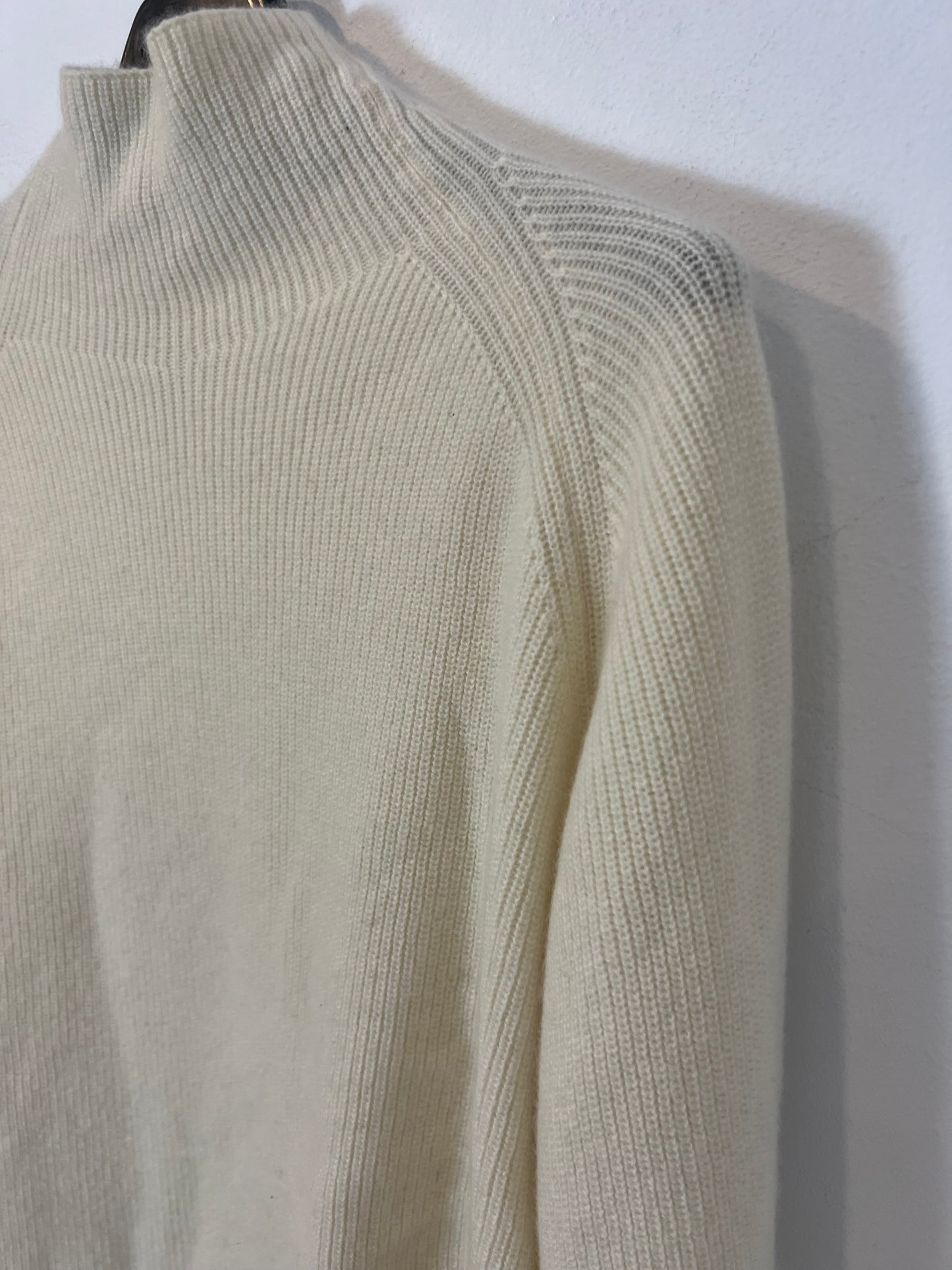 SHON MOTT. Jersey cashmere beige claro. T 1(S)