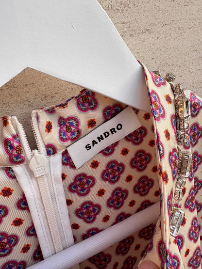 SANDRO. Vestido corto estampado detalle cuello