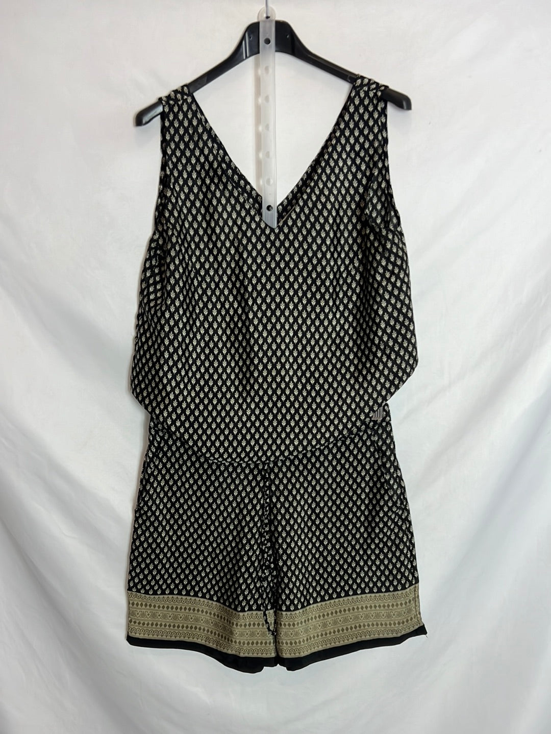 NATURE. Total look black fluid print. TSM