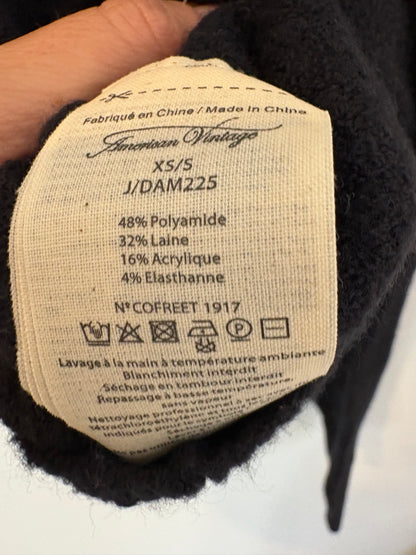 AMERICAN VINTAGE. Jersey negro cuello pico con lana