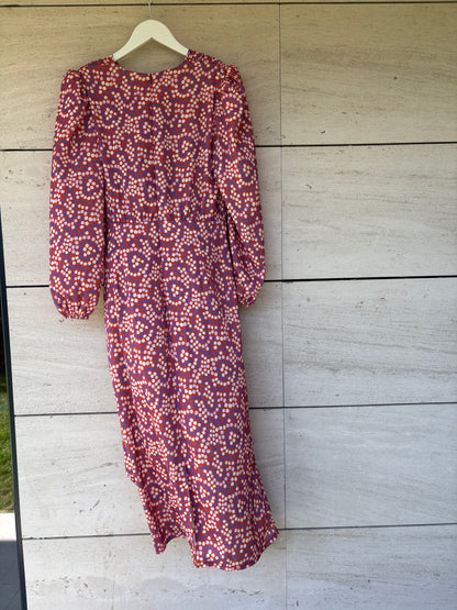 MONISQUI. Vestido largo  estampado fruncidos