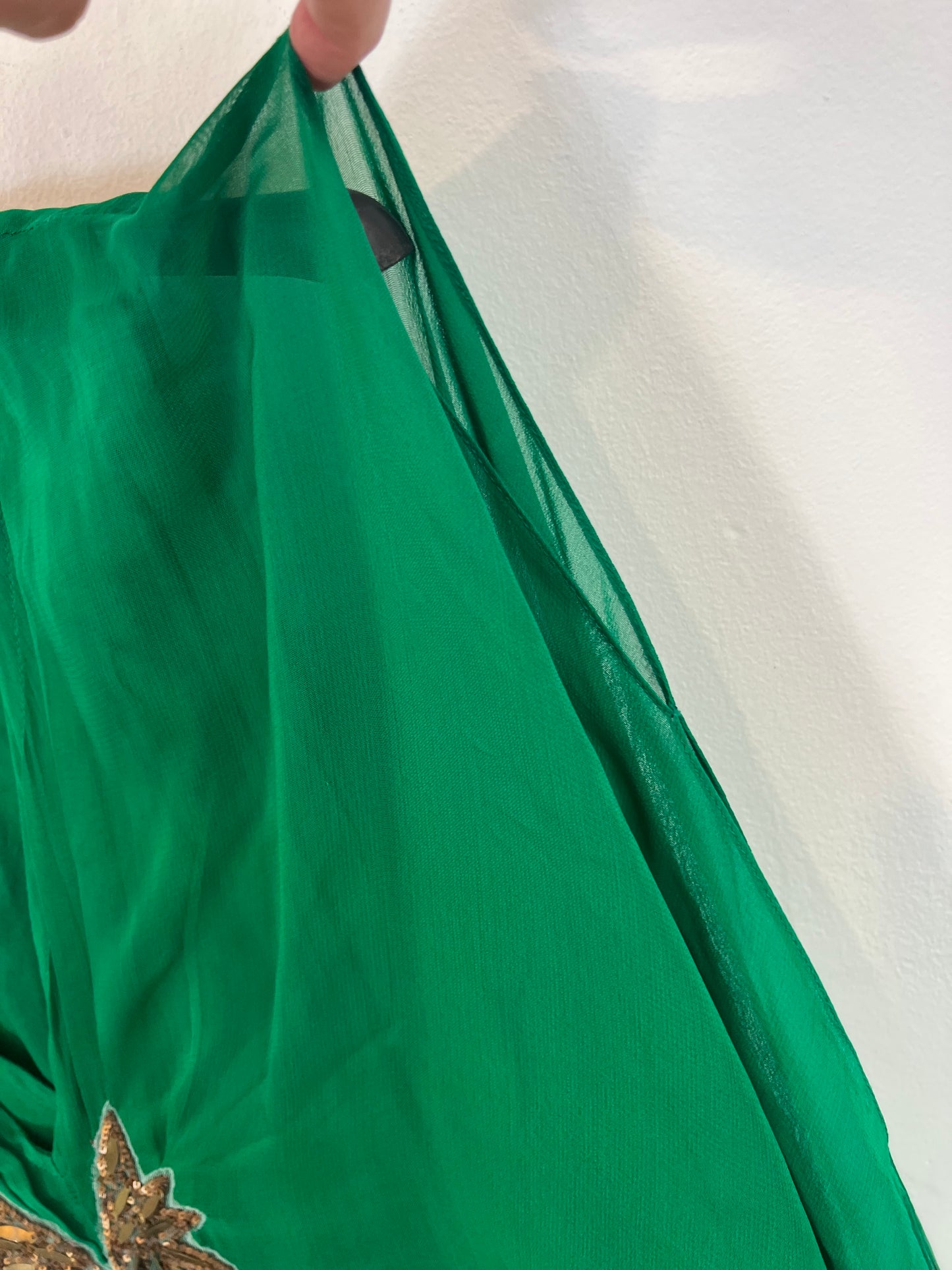 TEMBO. Vestido estilo kaftán verde. T S