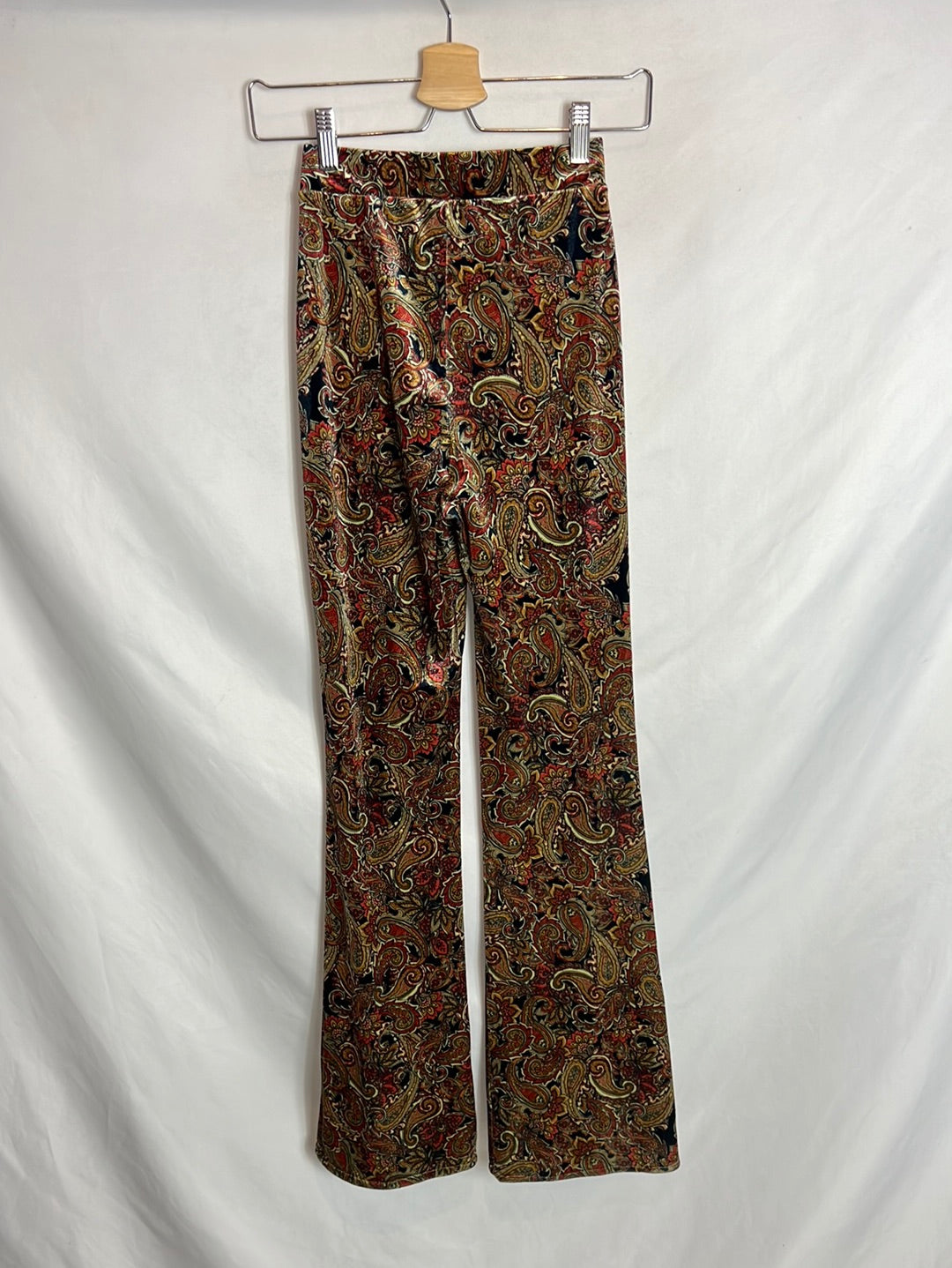 STARDIVARIUS. Velvet flared trousers. Size XS