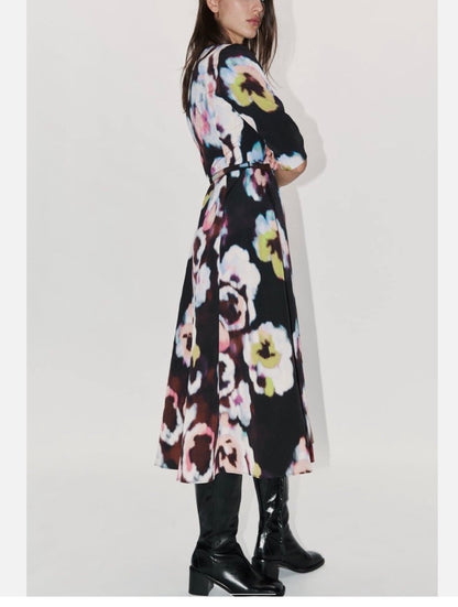 ZARA. Vestido mdi estampado colores