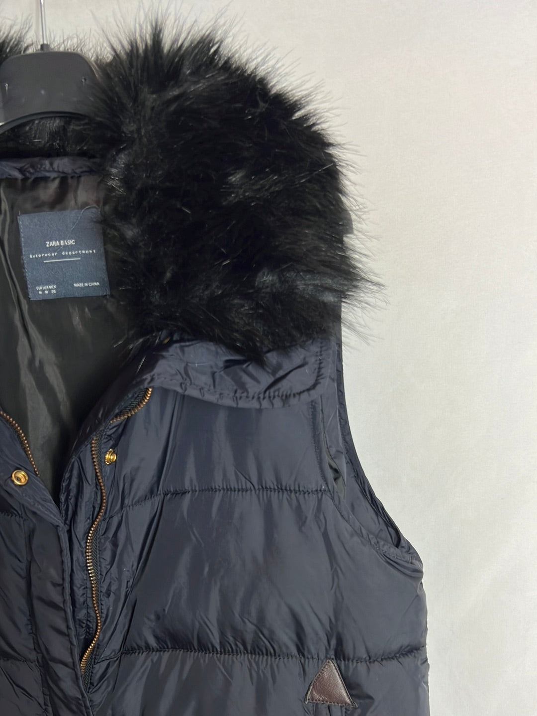 ZARA. Blue quilted vest. TM