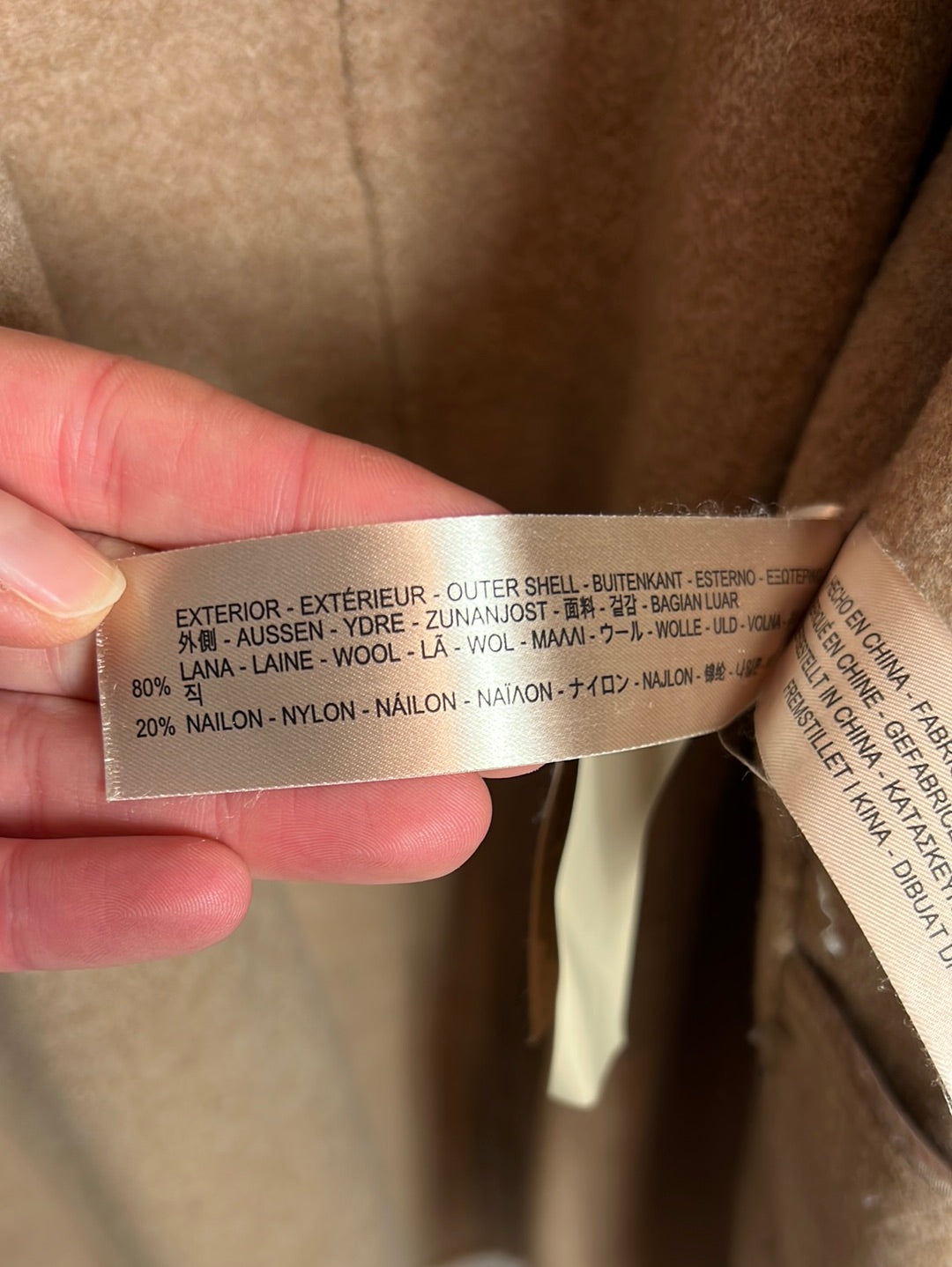 MASSIMO DUTTI. Abrigo fino camel lana. T M