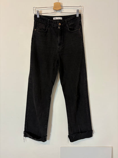 ZARA. Denim pata ancha