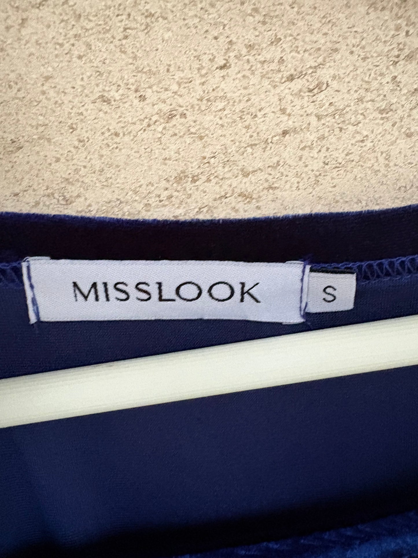 OTRAS. Vestido largo terciopelo azul