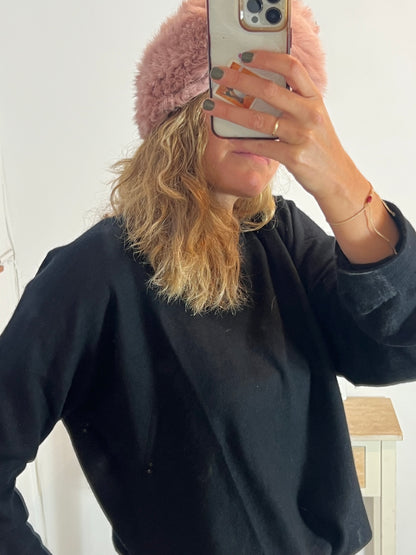 OTHERS. Natural hair/neck accessory