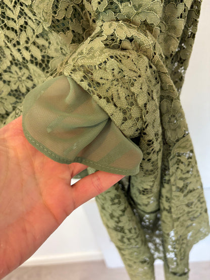 ZARA. Vestido largo encaje verde T.s