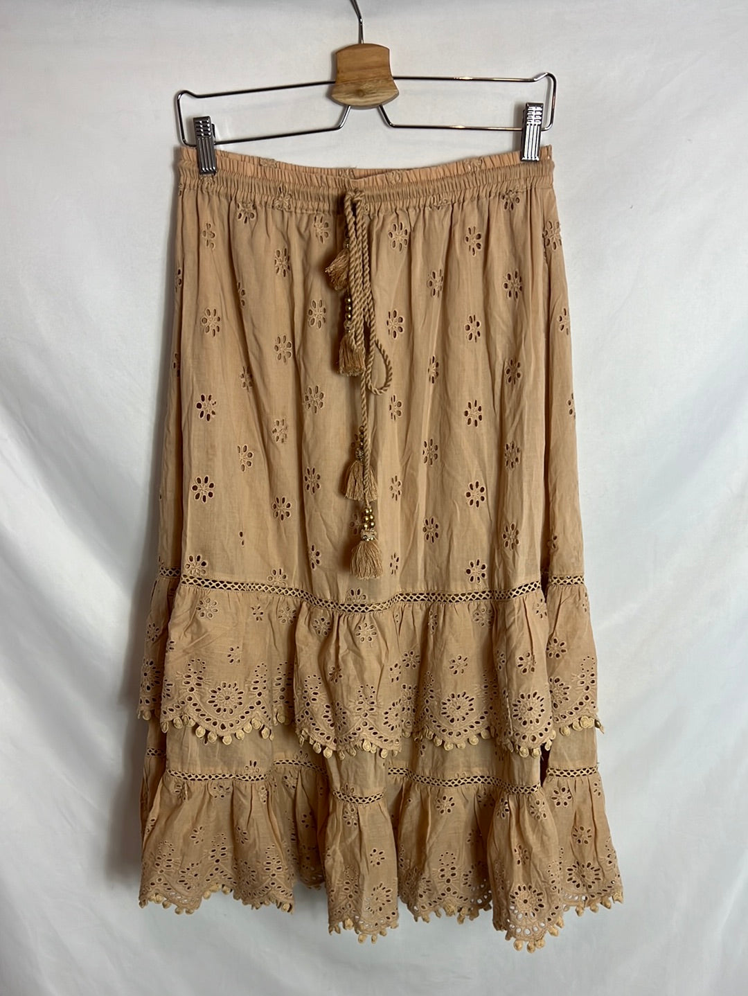 PITI CUITI. Total look rosa empolvado troquelado. T M/L