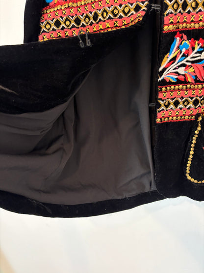 ZARA. Chaqueta terciopelo bordados. T S