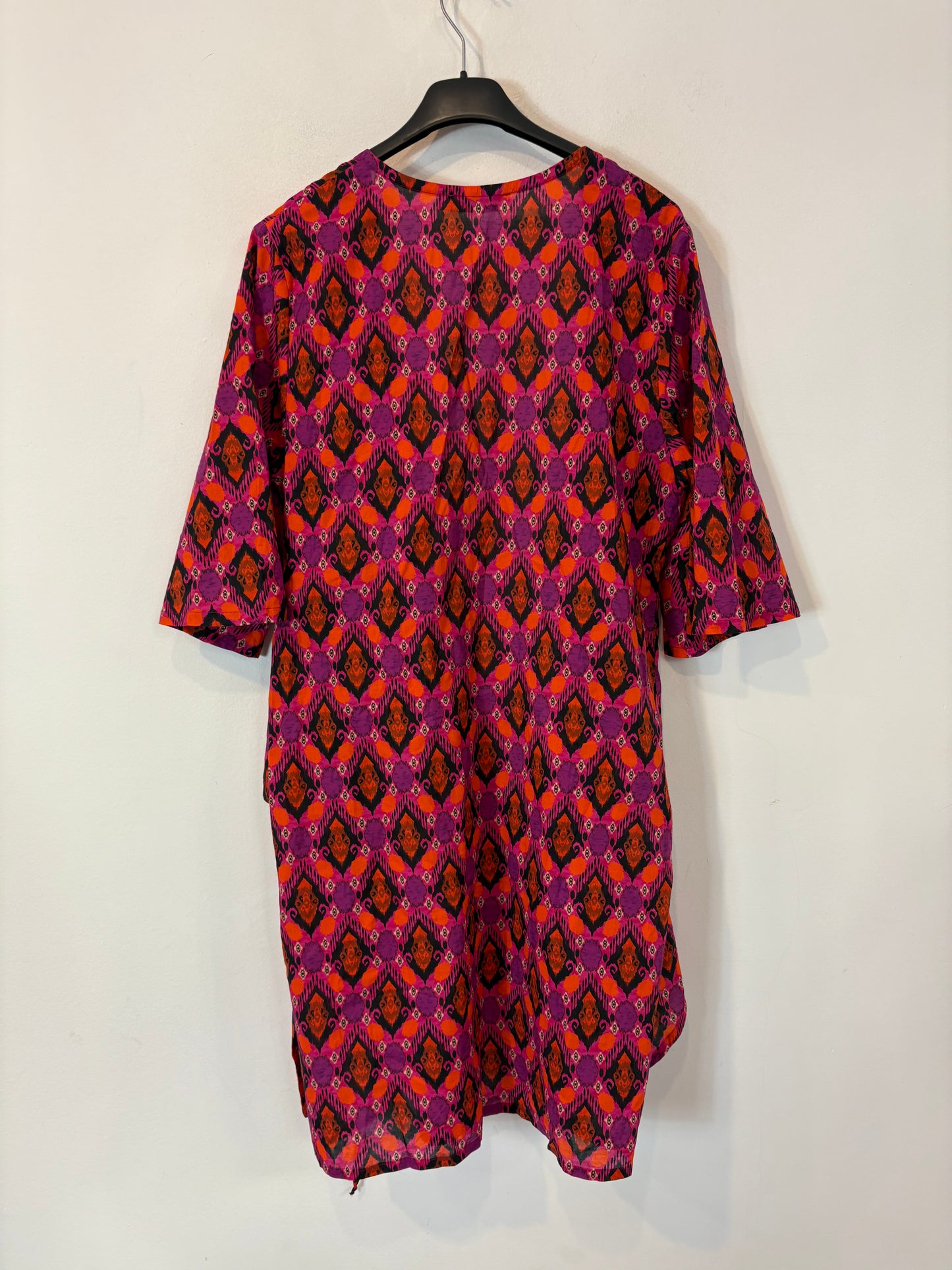 MAGNOLYA. Vestido corto cruzado estampado