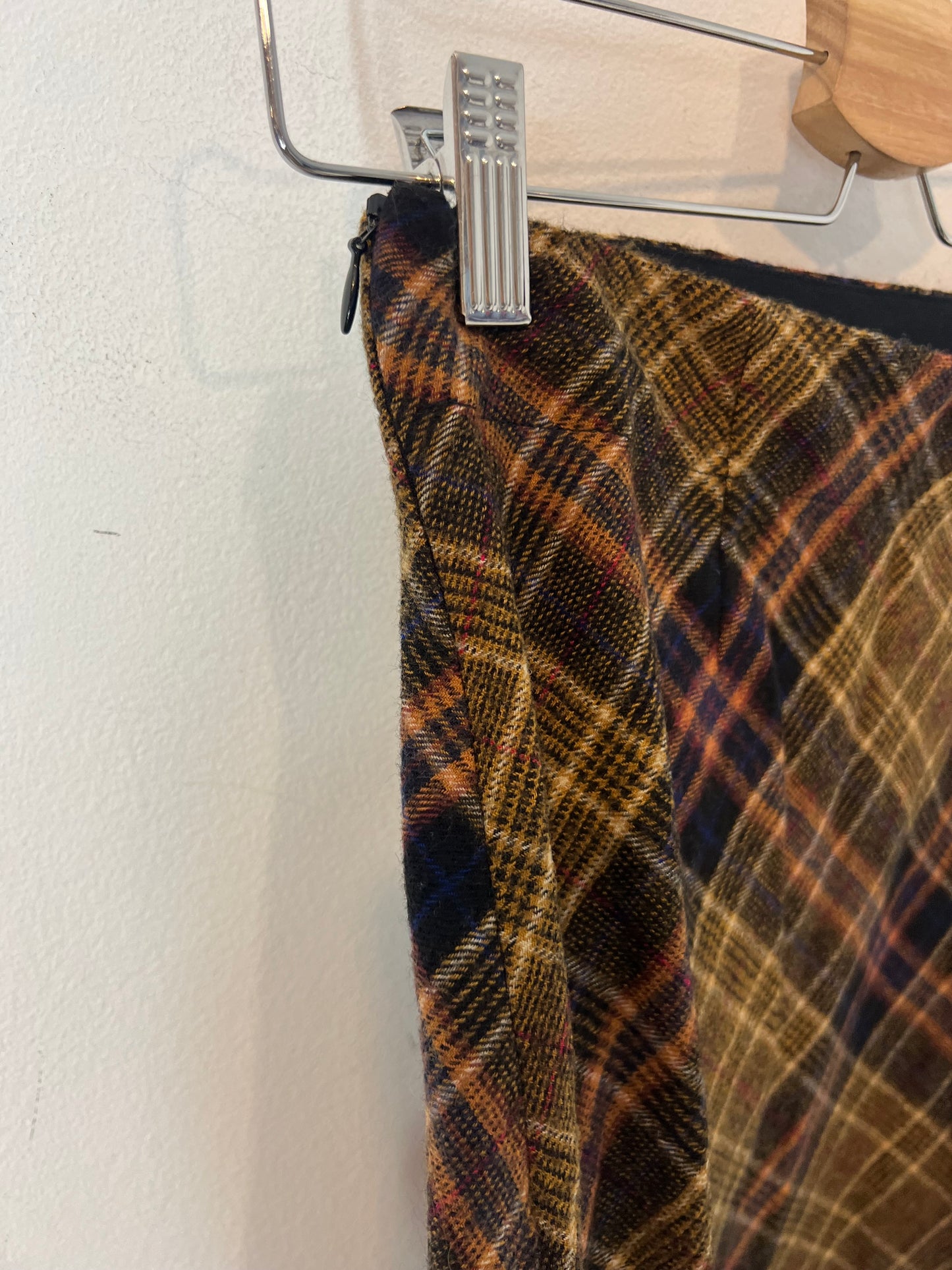 MASSCOB. Falda  cuadros marrones lanaT.36