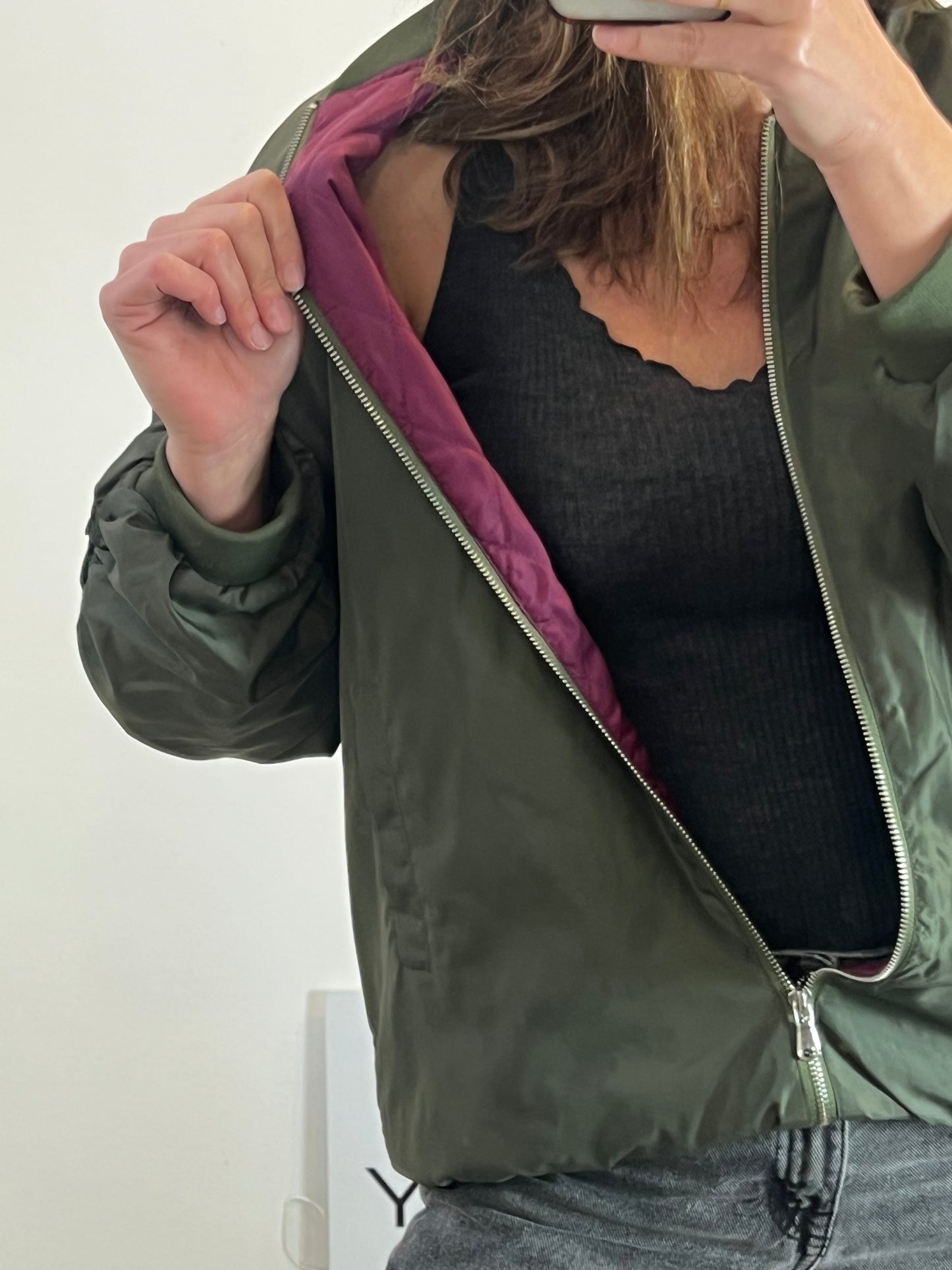 SLOWLOVE. Green bomber jacket with sleeve detail. TS