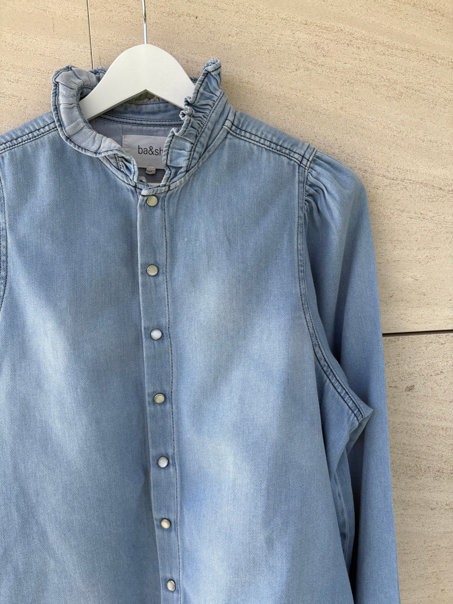 BA&SH. Camisa denim cuello volante